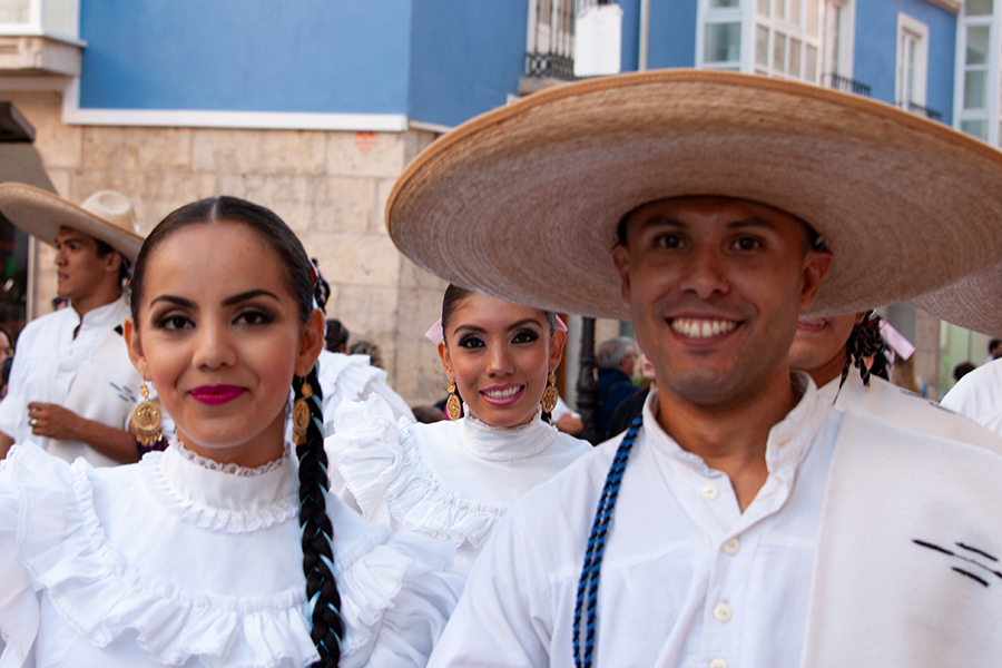 Bei einem Festival der Folklore trafen sich internationale Gruppen