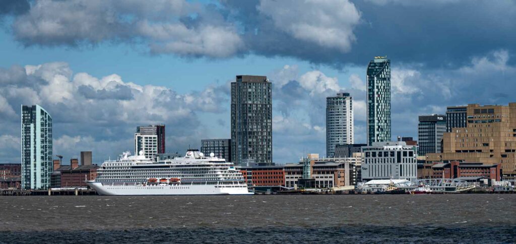 Panoramabild von Liverpool mit den Docks